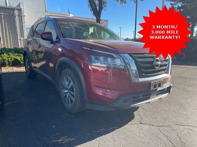 2024 Nissan Pathfinder SL