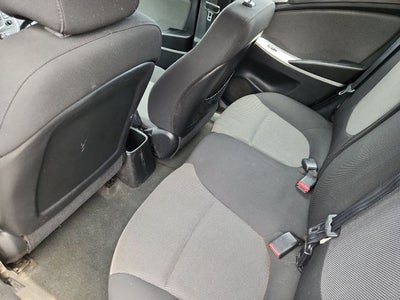 2012 Hyundai Accent 5-Door GS
