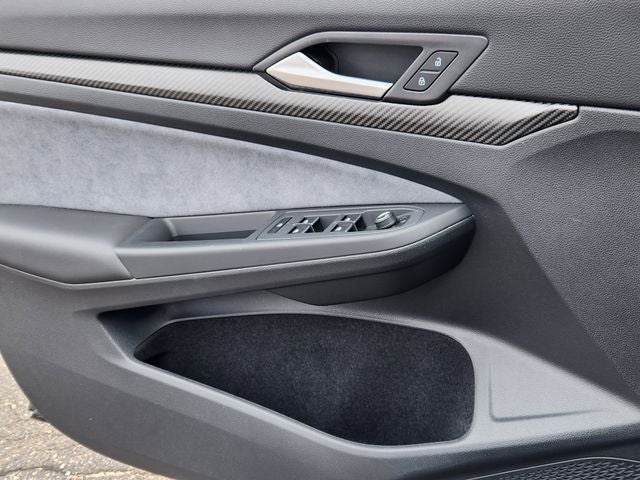 2025 Volkswagen Golf R Black Edition