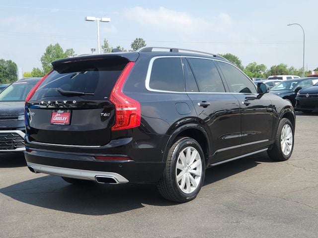 2016 Volvo XC90 T6 Momentum