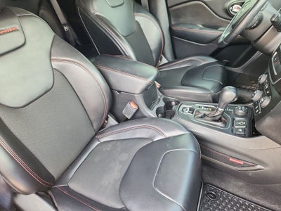 2020 Jeep Cherokee Trailhawk