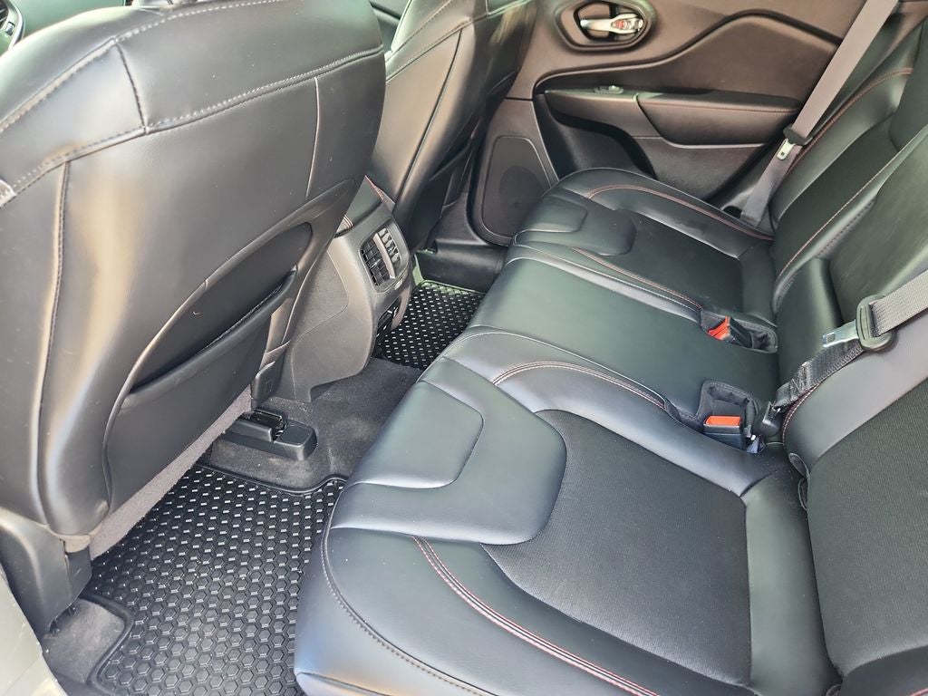 2020 Jeep Cherokee Trailhawk
