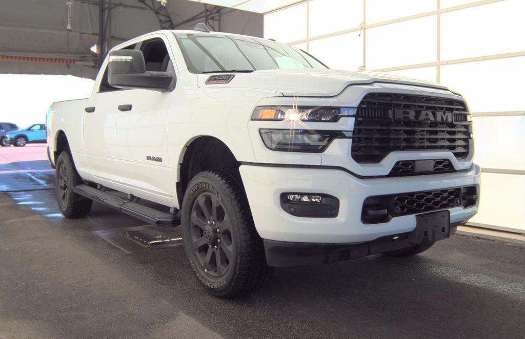 2025 RAM 2500 Big Horn Crew Cab 4x4 6'4' Box