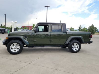 2022 Jeep Gladiator Sport
