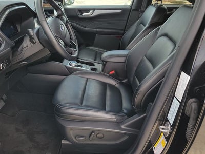 2025 Ford Escape Platinum