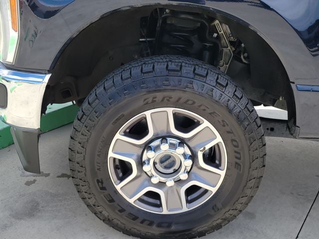 2023 Ford F-350SD Lariat