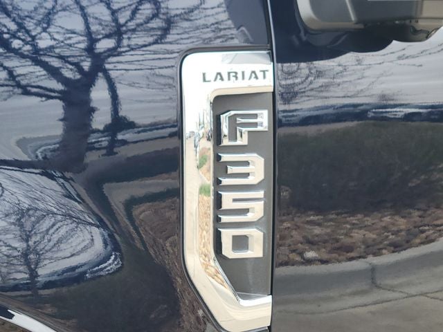 2022 Ford F-350SD Lariat