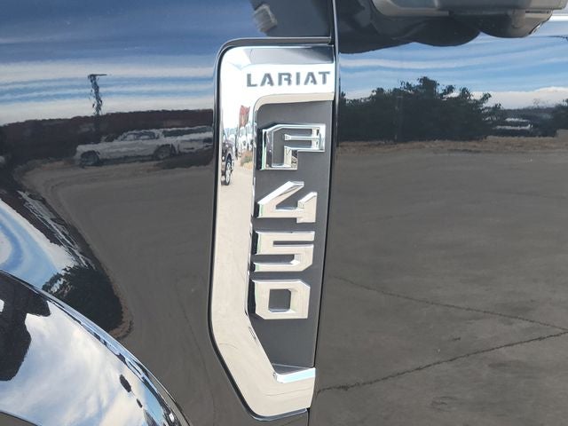 2022 Ford F-450SD Lariat DRW
