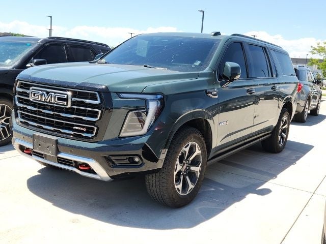 2025 GMC Yukon XL AT4