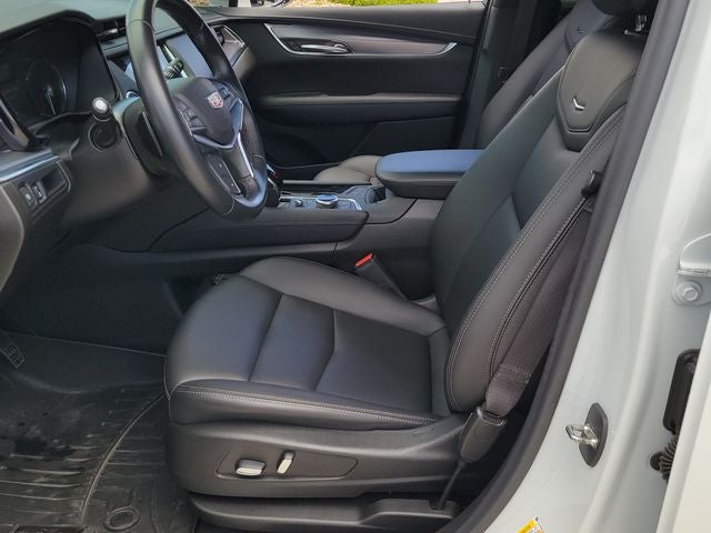 2022 Cadillac XT5 Luxury
