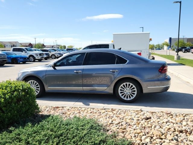 2017 Volkswagen Passat 1.8T SE