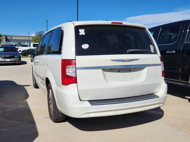 2011 Chrysler Town & Country Touring-L