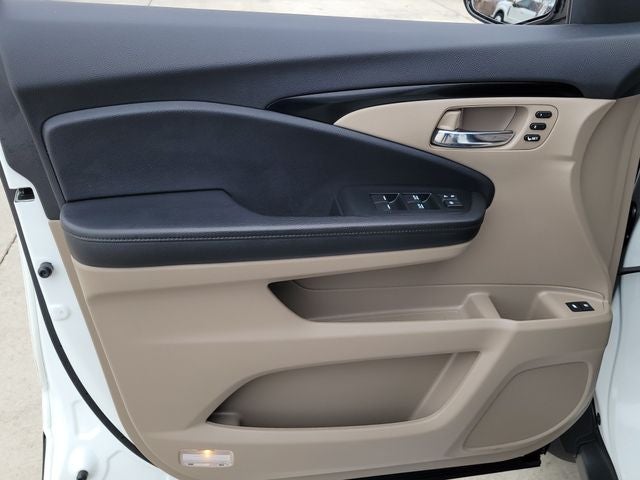 2021 Honda Pilot Touring 8 Passenger