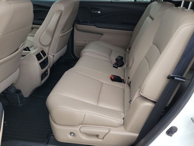 2021 Honda Pilot Touring 8 Passenger