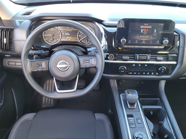 2022 Nissan Pathfinder S