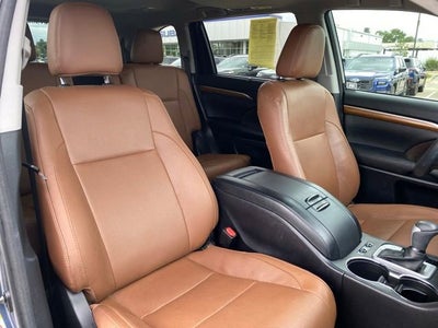 2017 Toyota Highlander Limited