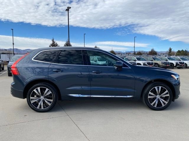 2023 Volvo XC60 Plus Bright Theme