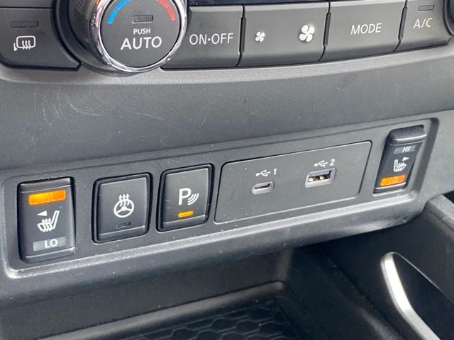 2023 Nissan Frontier SV