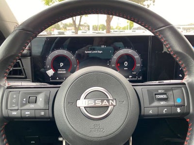 2025 Nissan Kicks SR