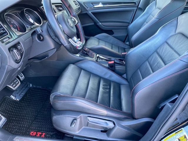 2017 Volkswagen Golf GTI SE