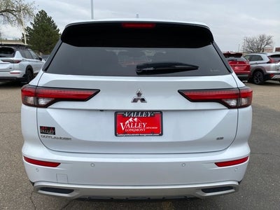 2023 Mitsubishi Outlander SE