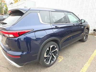 2024 Mitsubishi Outlander PHEV SE