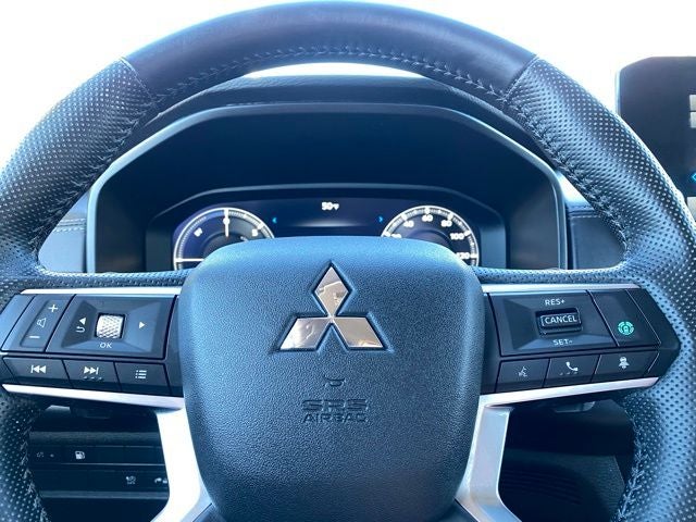 2024 Mitsubishi Outlander PHEV SE