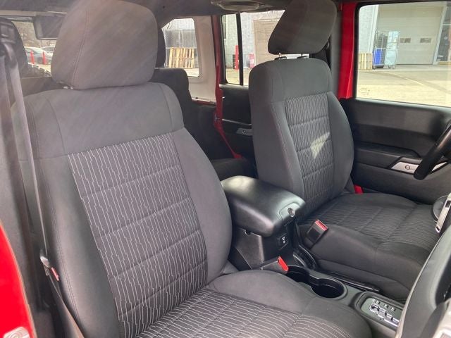 2012 Jeep Wrangler Unlimited Sahara