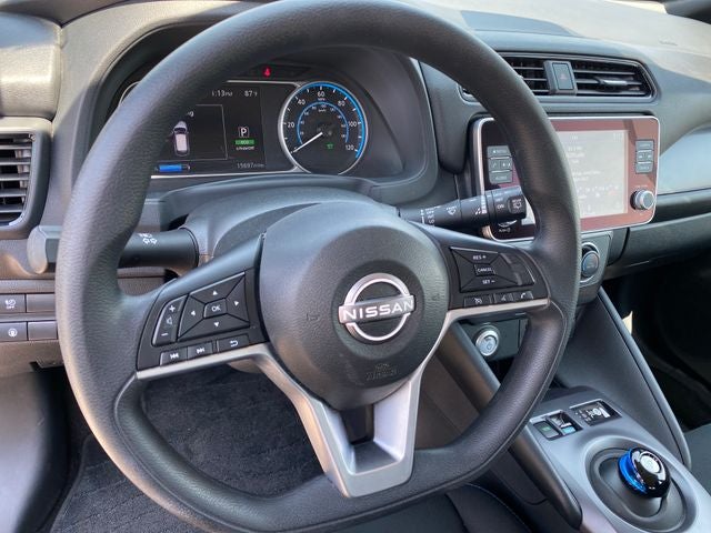 2025 Nissan Leaf S