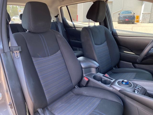2025 Nissan Leaf S