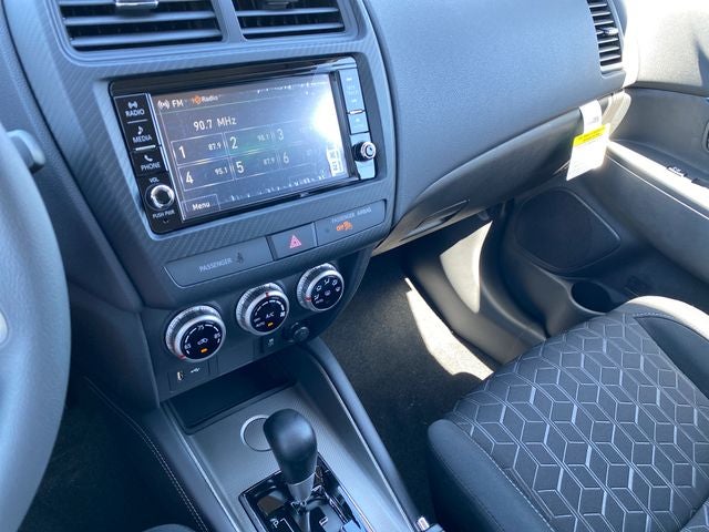 2027 Mitsubishi Outlander Sport Base