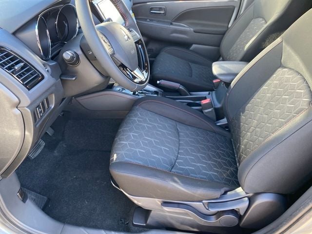 2026 Mitsubishi Outlander Sport 2.0 LE