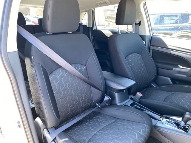 2027 Mitsubishi Outlander Sport 2.0 ES
