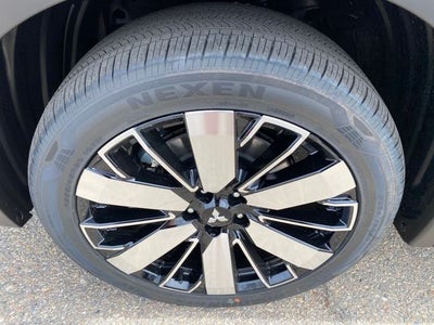 2026 Mitsubishi Outlander SE