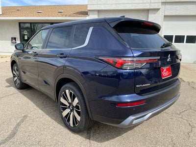 2026 Mitsubishi Outlander SE
