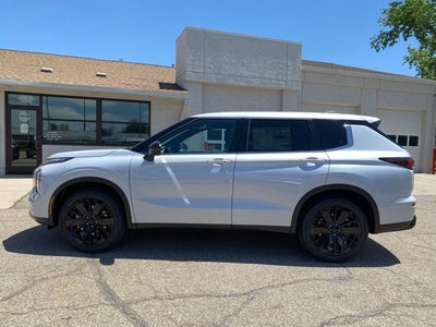 2026 Mitsubishi Outlander LE