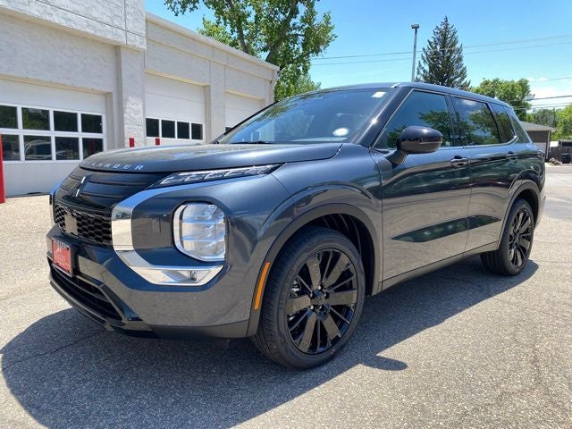 2026 Mitsubishi Outlander LE S-AWC's photo