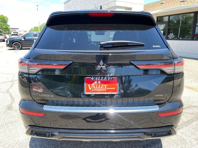 2026 Mitsubishi Outlander LE