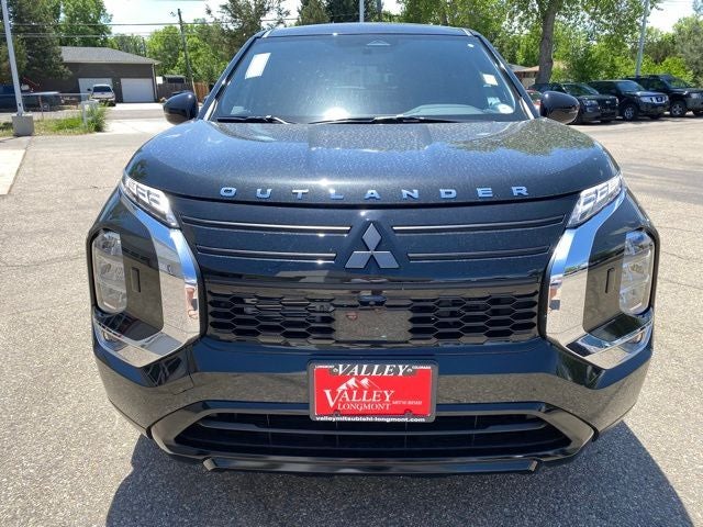 2026 Mitsubishi Outlander LE