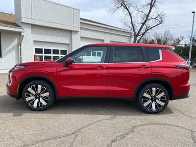 2026 Mitsubishi Outlander SE