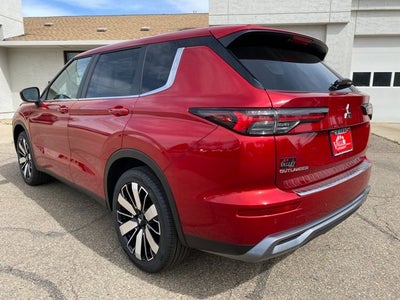 2026 Mitsubishi Outlander SE