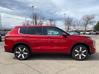 2026 Mitsubishi Outlander SE