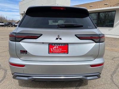 2026 Mitsubishi Outlander SE