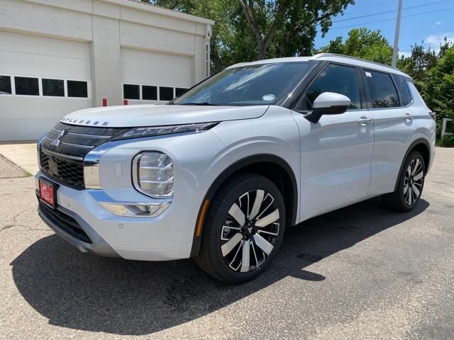 2025 Mitsubishi Outlander SEL