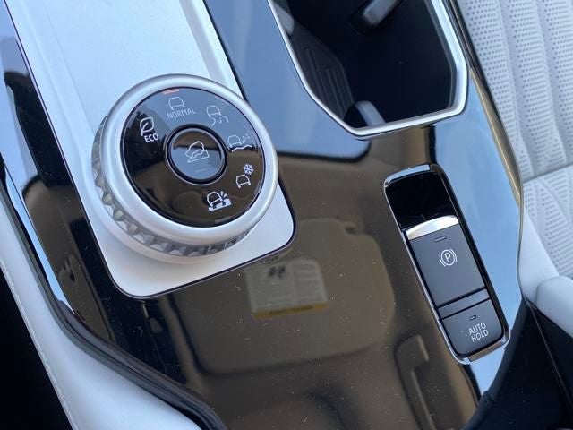 2025 Mitsubishi Outlander Platinum Edition