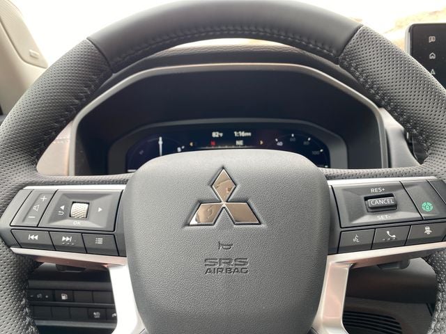 2026 Mitsubishi Outlander PHEV SE