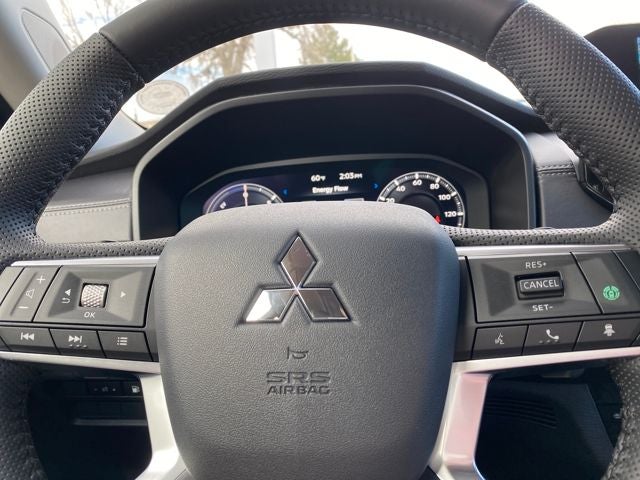 2025 Mitsubishi Outlander PHEV SE