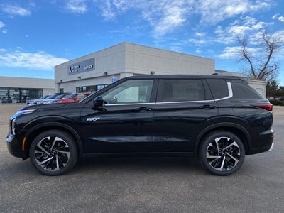 2025 Mitsubishi Outlander PHEV SE