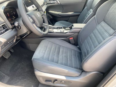 2026 Mitsubishi Outlander PHEV SE