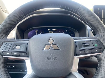 2026 Mitsubishi Outlander PHEV SE